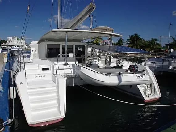 Lagoon 421 in Cienfuegos / Marlin Marina Cienfuegos - Photo 1
