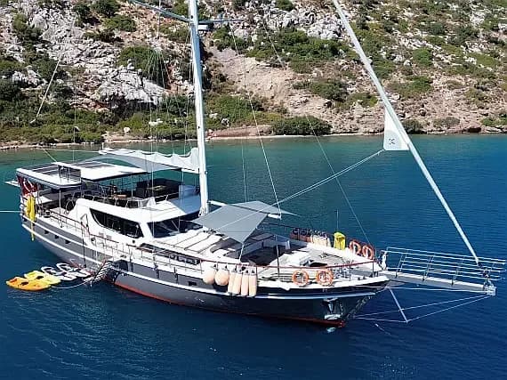 Gulet in Göcek Mucev Marina - Photo 1