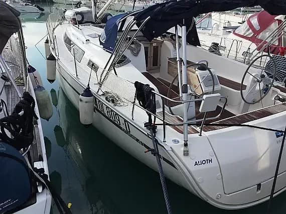 Bavaria Cruiser 41 in Sardinia / Portisco / Cala dei Sardi - Photo 1