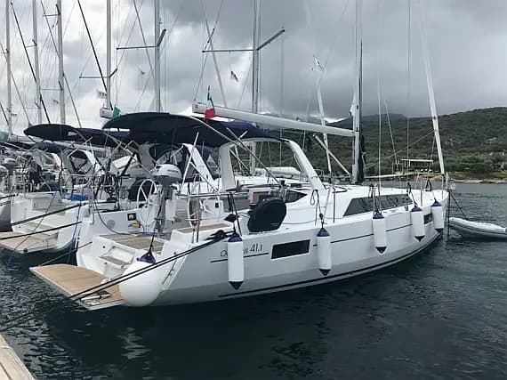 Oceanis 41.1 in Salerno / Marina d'Arechi - Photo 1