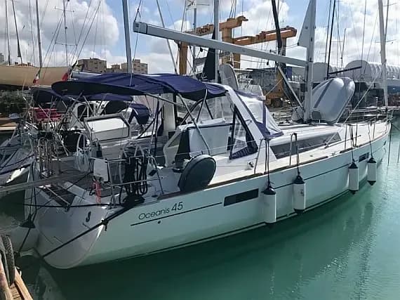 Oceanis 45 in Castiglioncello / Marina Cala de' Medici - Photo 1