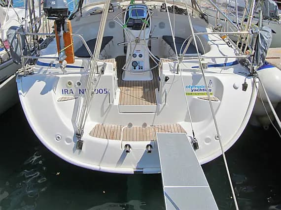 Bavaria 39 Cruiser in Lavrion Main Port - image 1