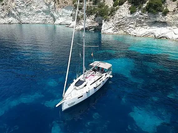 Sun Odyssey 410 in Lefkada / D-Marin Marina Lefkas - Photo 1