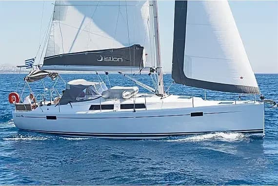 Hanse 385 in Lavrion Main Port - Photo 1