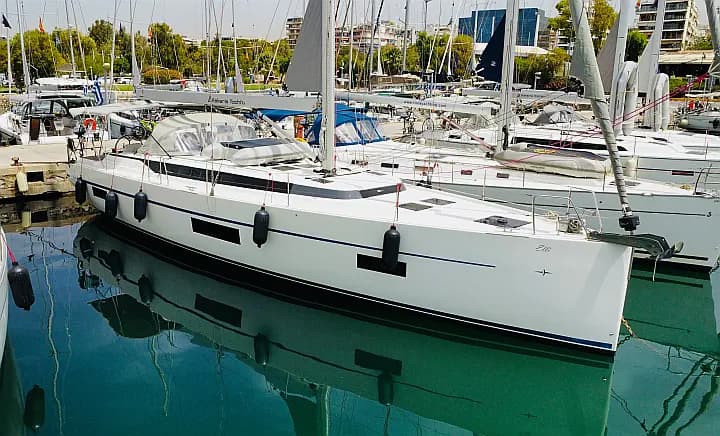 Bavaria C50 in Athens / Alimos Marina - image 1