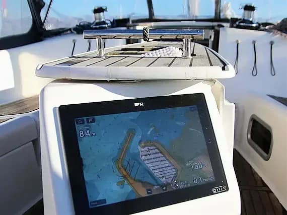 Oceanis 40 in Saint-Quay-Portrieux / Port d'Armor - Photo 1