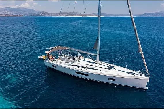 Oceanis 51.1 in Lavrion Main Port - Photo 1