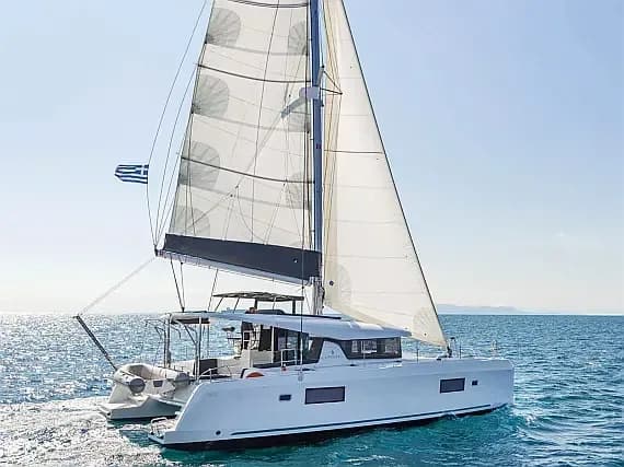 Lagoon 42 in Lavrion / Olympic Marina - Photo 1