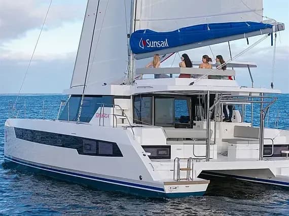 Sunsail 424 in Placencia / Robert's Grove Marina - Photo 1