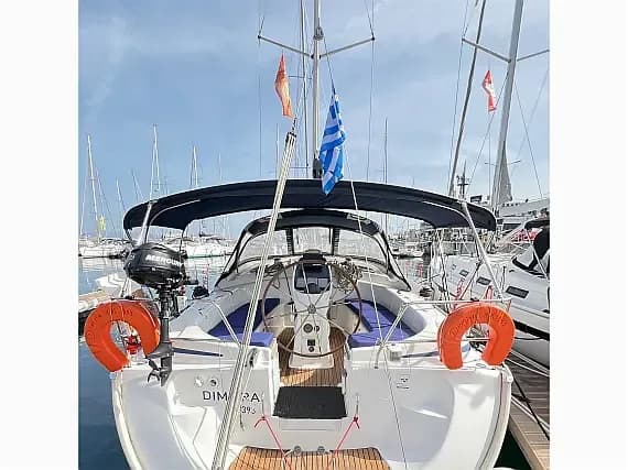 Bavaria 39 Cruiser in Kavala Marina - Photo 1