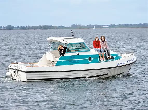 Bellus 750 in Rechlin / Marina Müritz - image 1