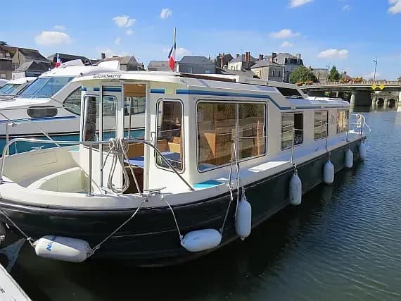 Eau Claire 1130 in Sablé-sur-Sarthe - Photo 1