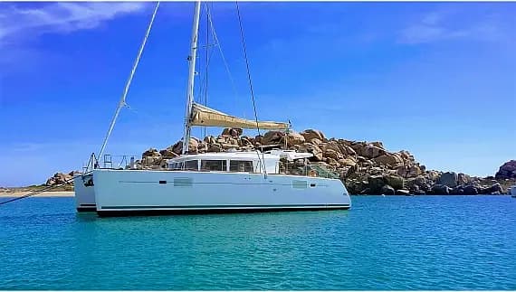 Lagoon 450 in Corsica / Propriano / Port of Propriano - image 1