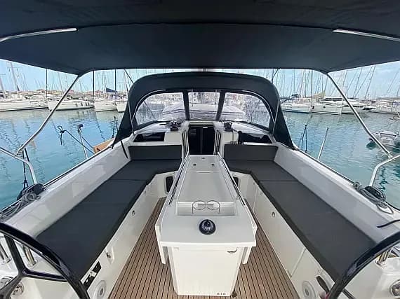 Oceanis 40.1 in Lefkada / D-Marin Marina Lefkas - Photo 1