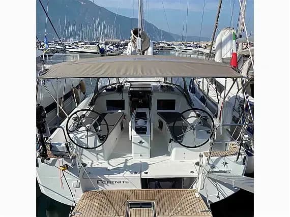 Sun Odyssey 410 in Castellammare di Stabia / Marina di Stabia - Photo 1