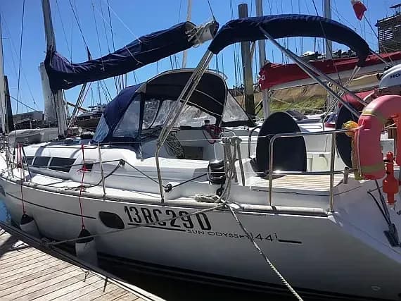 Sun Odyssey 44 i in Arzon / Port du Crouesty - Photo 1