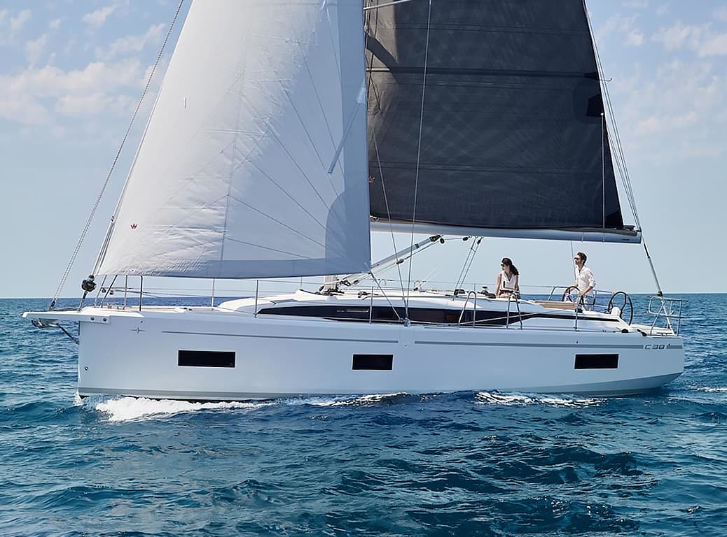 Bavaria 38