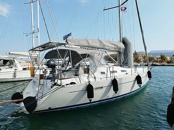 Oceanis 393 in Lefkada / Port of Lefkas - Photo 1