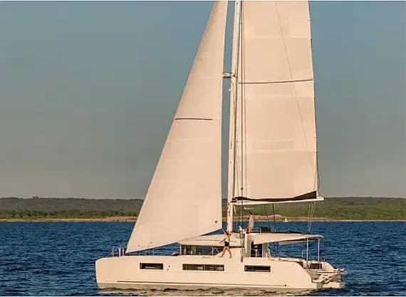 Lagoon 50 in Eden Island / Mahe, Victoria / Eden Island Marina - Photo 1