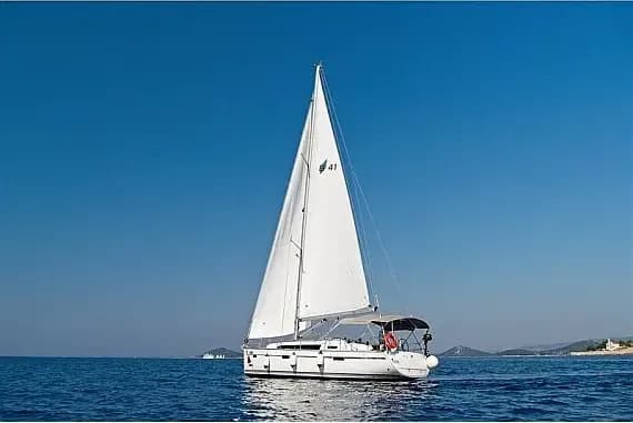 Bavaria Cruiser 41 in Murter / Marina Hramina - Photo 1