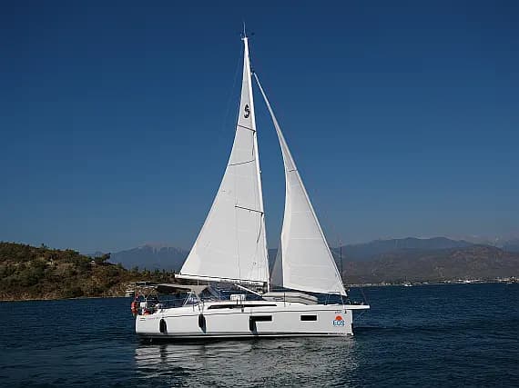 Oceanis 34.1 in Fethiye / Ece Marina - image 1