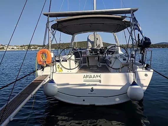 Oceanis 41.1 in Athens / Alimos Marina - Photo 1