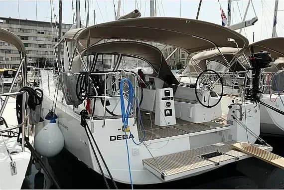 Sun Odyssey 410 in Pula / ACI Marina Pula - Photo 1