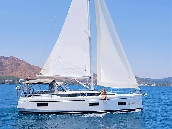 Bavaria C42 in Marmaris / Albatros Marina - Photo 1