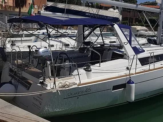 Oceanis 45 in Sicily / Furnari / Marina Portorosa - Photo 1