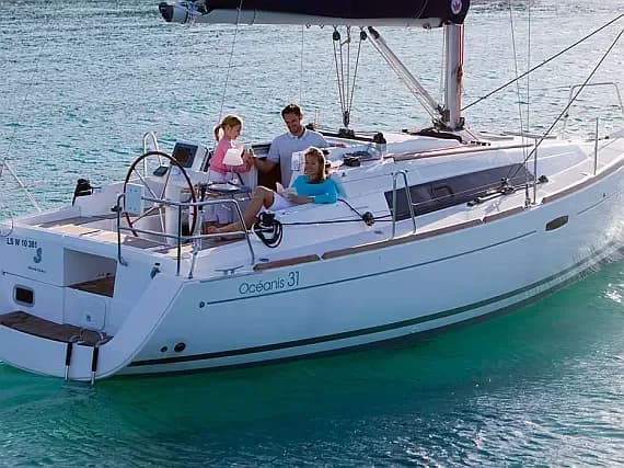 Oceanis 31 in Arzon / Port du Crouesty - Photo 1