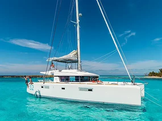 Lagoon 52F in Kaštel Stari / Port Kaštel Stari - Photo 1