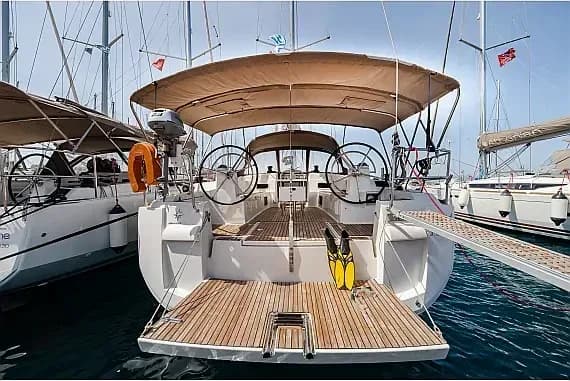 Sun Odyssey 479 in Lefkada / Nydri / Hotel Armonia - Photo 1