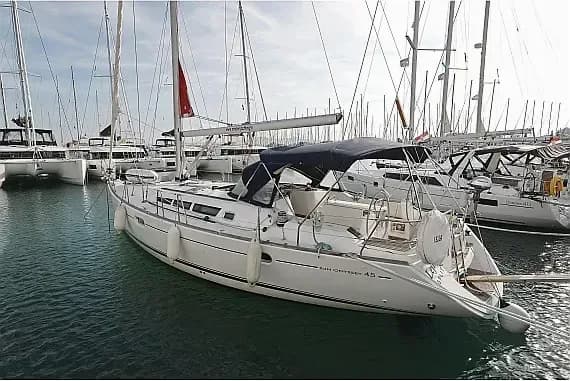 Sun Odyssey 45 in Sukošan / D-Marin Dalmacija Marina - Photo 1