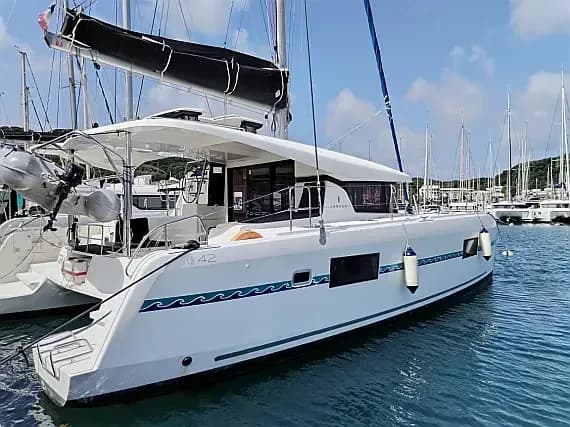 Lagoon 42 in Guadeloupe / Pointe-à-Pitre / Marina Bas-du-Fort - Photo 1