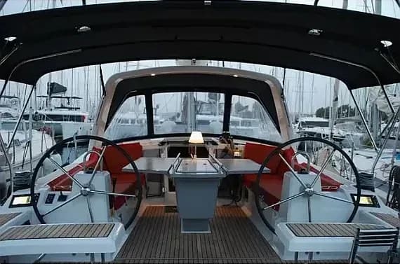 Oceanis 41.1 in Lefkada / Marina Perigiali - Photo 1