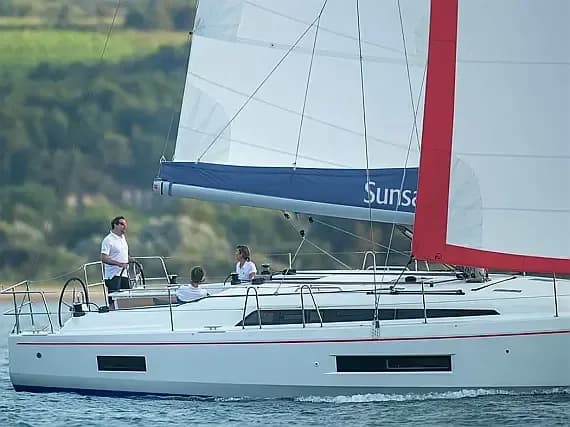 Oceanis 40.1 in Tortola / Road Town / Wickhams Cay II Marina - Photo 1
