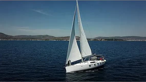 Oceanis 54 in Volos / Port of Volos - Photo 1